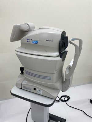 オートケラトレフラクトトノメーター